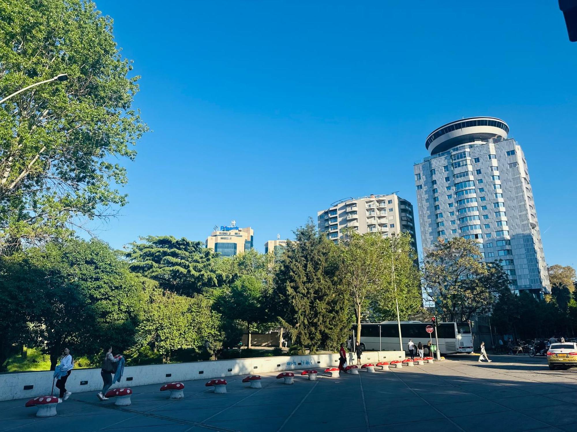 Amo Tower Tirana Center Lägenhet Exteriör bild