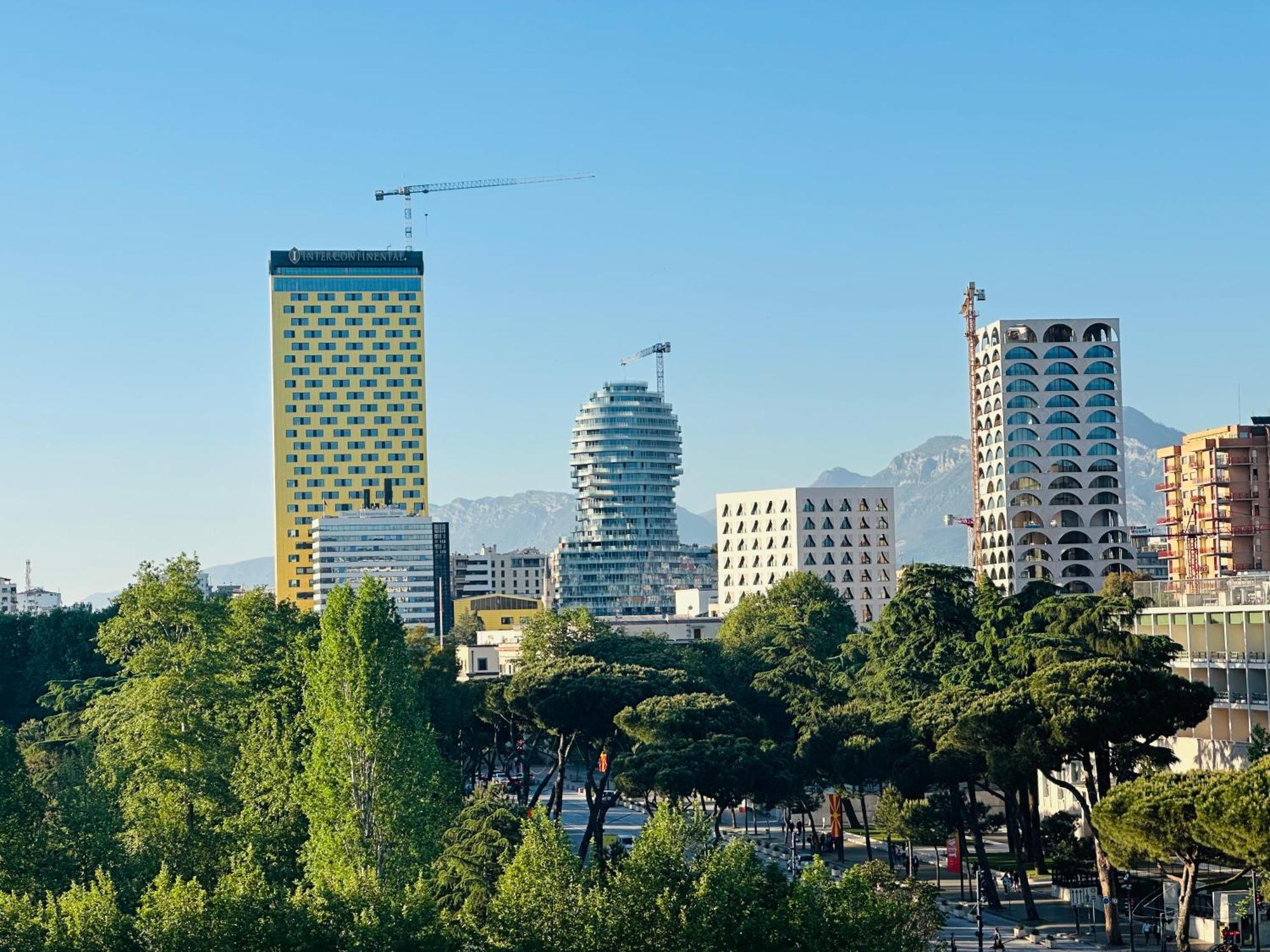 Amo Tower Tirana Center Lägenhet Exteriör bild